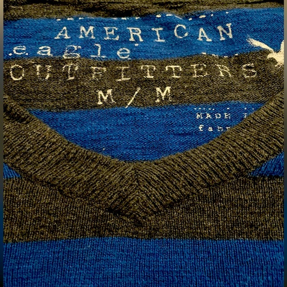 American Eagle Sweatshirt - Picture 2 of 2